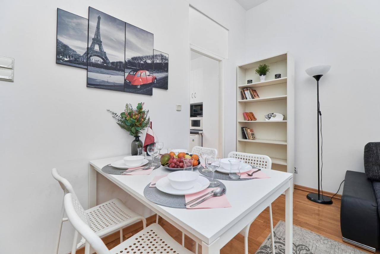 Rynek Apartment The Heart Of The City By Noclegi Renters Wrocław Exteriör bild